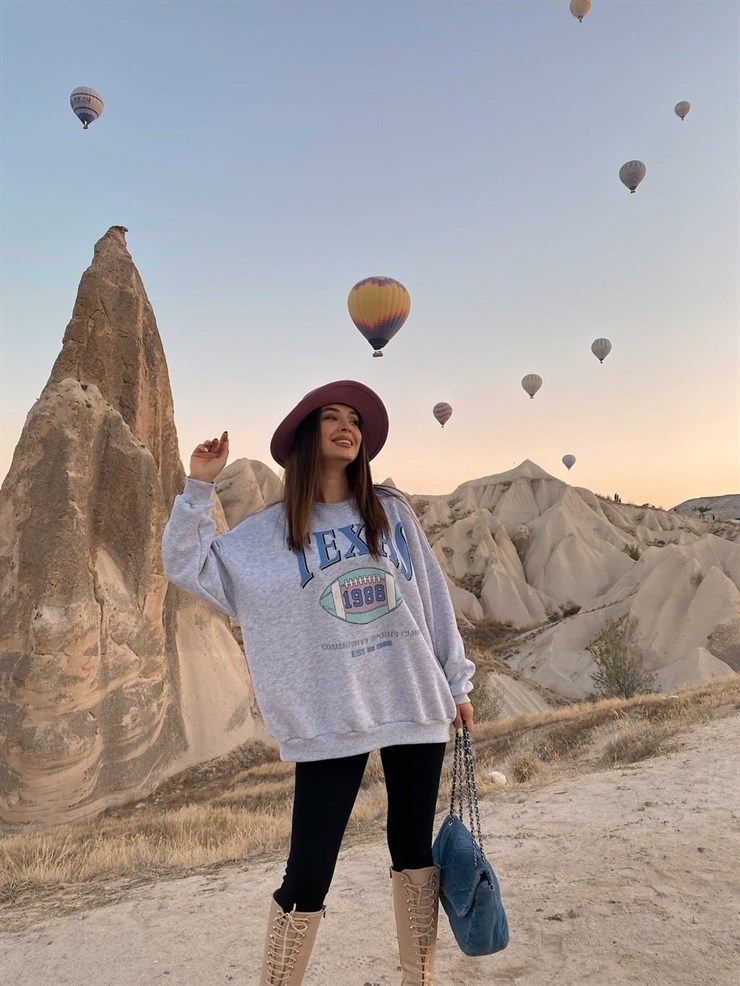 Bisiklet Yaka Texas Baskılı Kadın Gri Sweat 22K000009