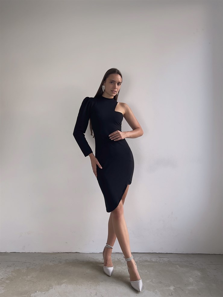 Bisiklet Yaka Uzun Tek Kol Göğüs Detay Asimetrik Kesim Gratiana Kadın Siyah Elbise 23K000045