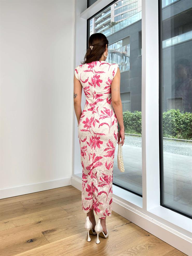 Omuz Vatkalı Yuvarlak Yaka Drapeli Bleart Kadın Çiçek Detaylı Fuşya Elbise 24Y561