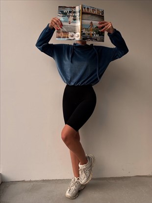 Kruvaze Kapşon Detaylı Kadife Kadın İndigo Sweatshirt 22K000219