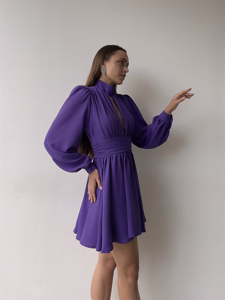 Boğazlı Derin V Yaka Düğmeli Kol Belden Oturtmalı Eteği Volanlı Ivon Kadın Mürdüm Mini Elbise 23K000029