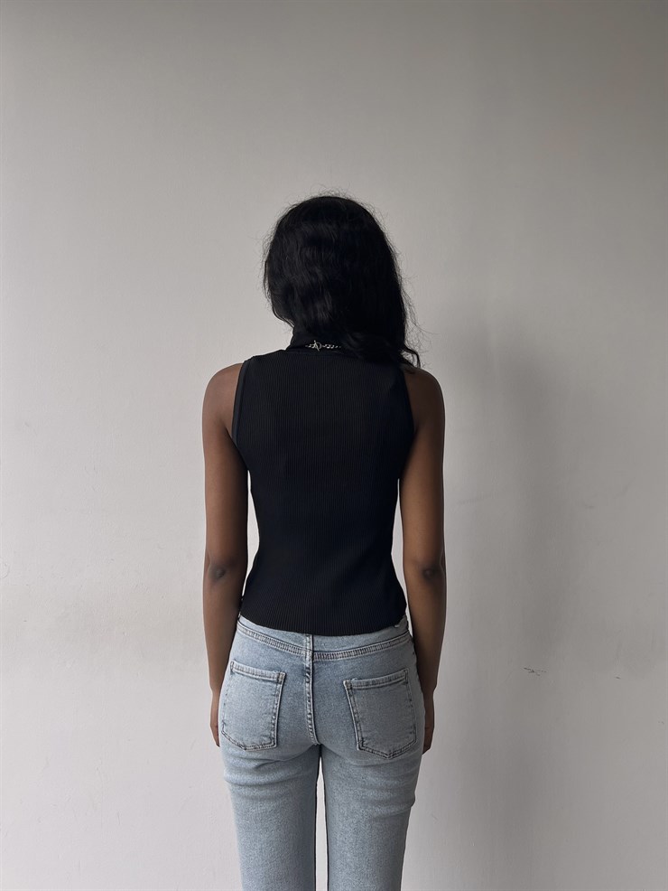 Boğazlı Sıfır Kol Kadın Siyah Bluz 22K000235