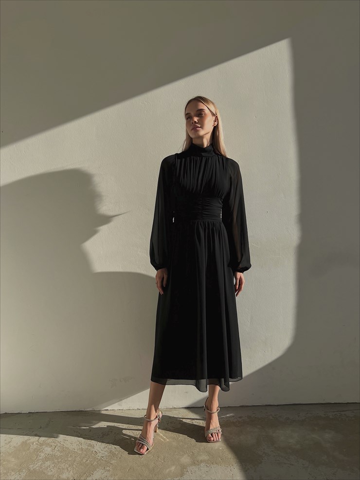 Boğazlı Uzun Tül Kol Belden Oturtmalı Rober Kadın Siyah Midi Boy Elbise 23K000155