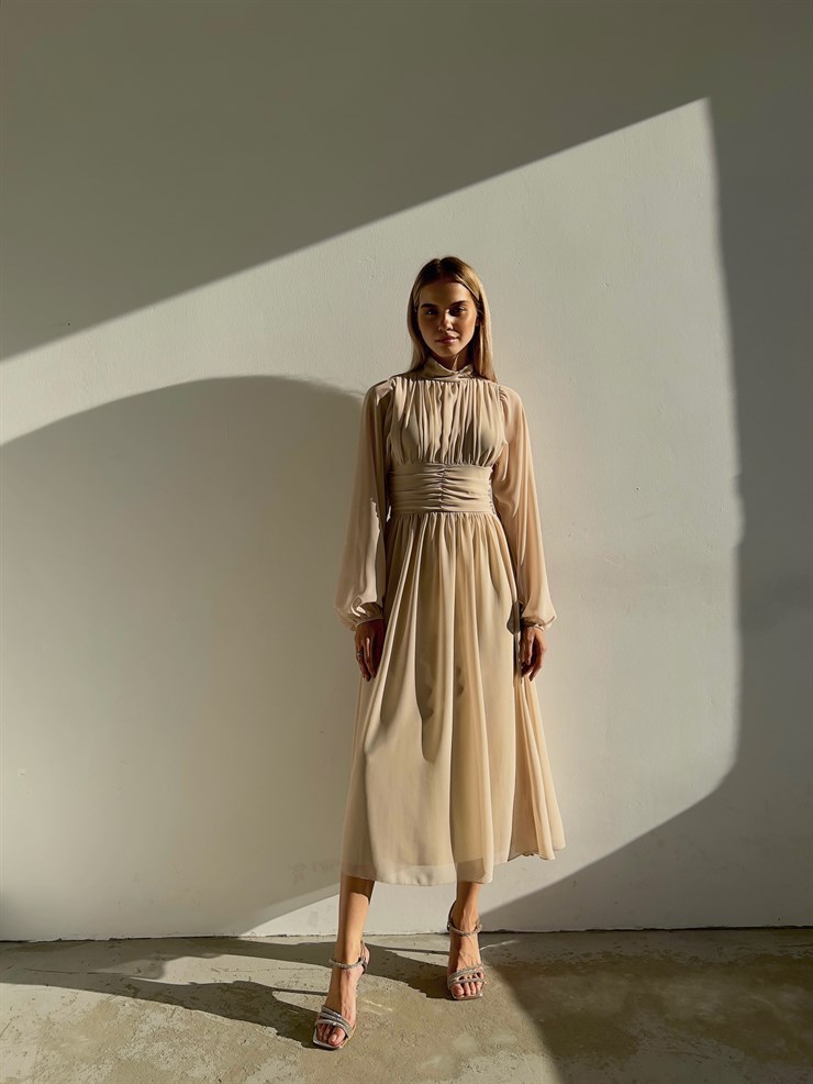 Boğazlı Uzun Tül Kol Belden Oturtmalı Rober Kadın Bej Midi Boy Elbise 23K000155