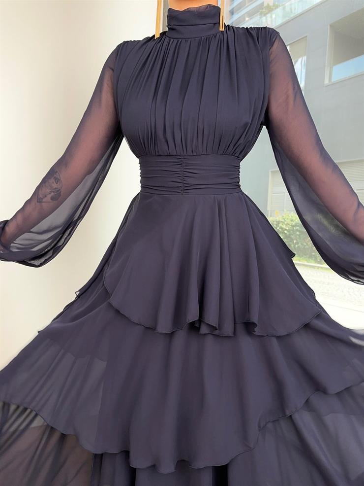 Boğazlı Uzun Tül Kol Önü Ve Beli Drape Detaylı Eteği Katlı Alicia Kadın Lacivert Elbise 24k000156