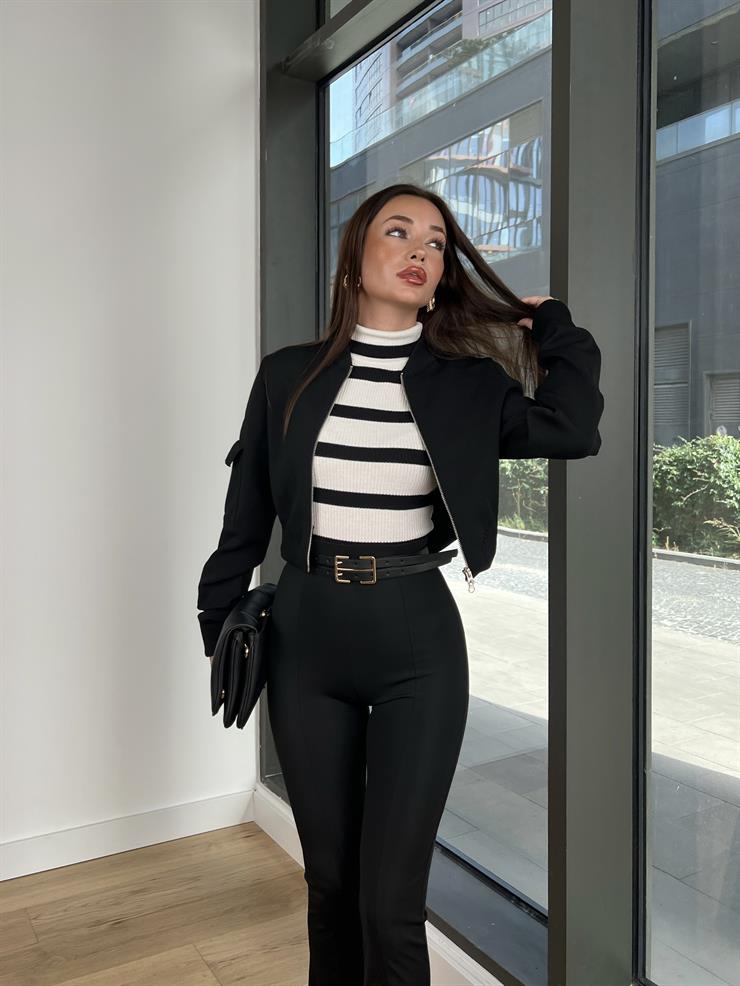 Önü Fermuar Kapamalı Kolunun Yanı Cep Detaylı Kadın Siyah Crop Bomber Ceket 24k000113