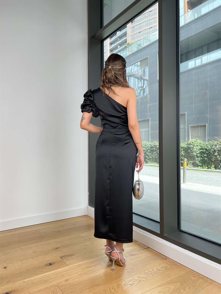 Tek Omuz Fırfır Detaylı Drapeli Bordır Siyah Kadın Saten Elbise 25Y142