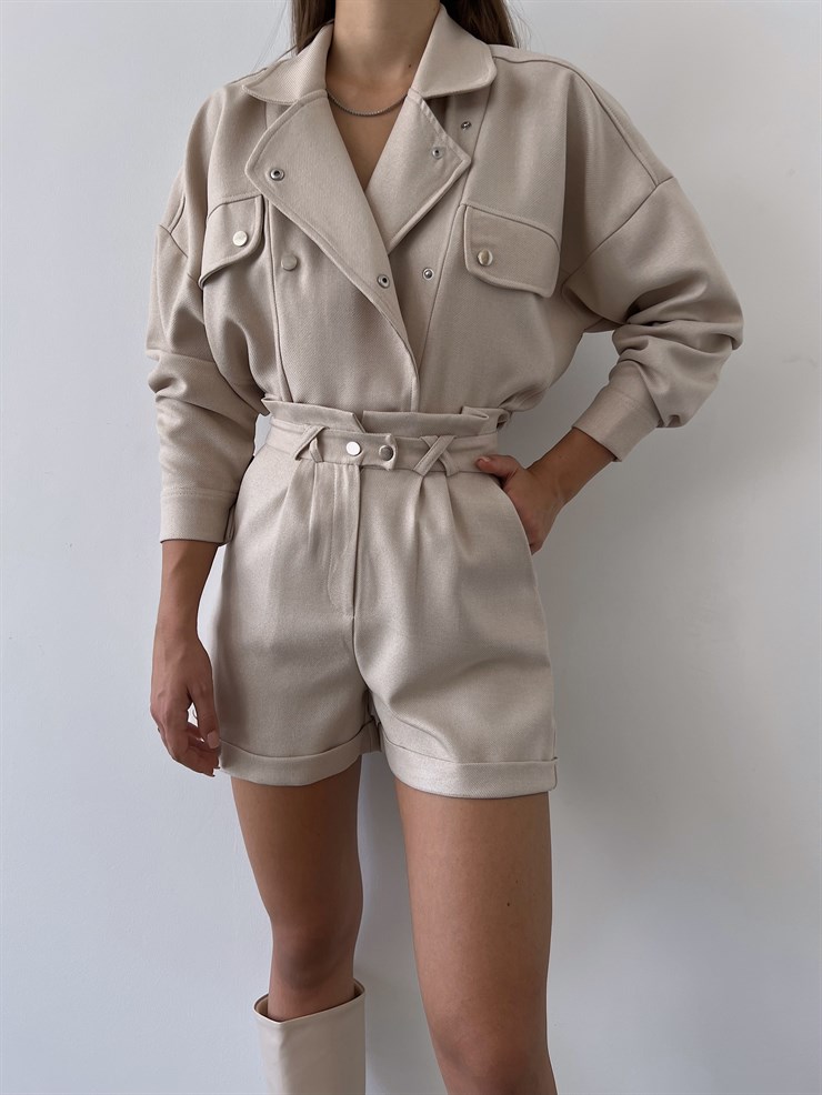 Boyfriend Önü Çıtçıt Kapamalı Ceket Ve Yüksek Bel Yanları Cepli Şort Zayne Kadın Bej Takım 23K000181