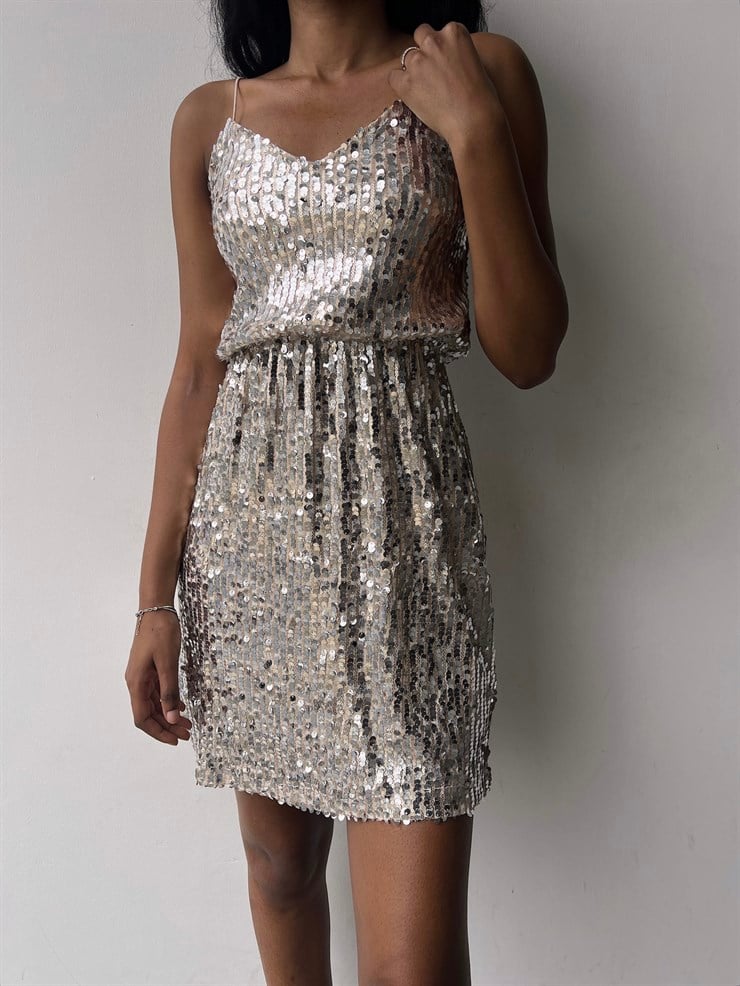 V Yaka Pul Payet Brenda İp Askılı Kadın Taş Renk Elbise 23K000306