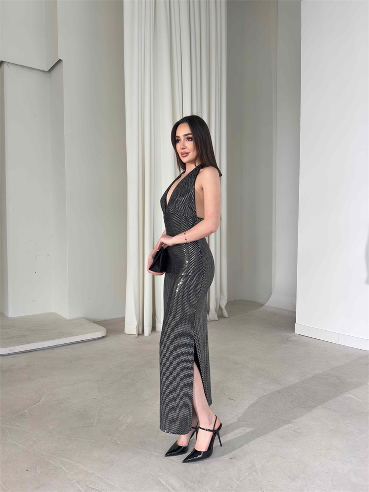 Derin V Yaka Boyundan Bağlamalı Parlak Yandan Yırtmaçlı Siyah Bridget Kadın Elbise 26Y185