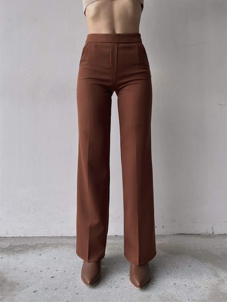 Bol Paça Yanları Cepli Brita Kadın Kahve Pantolon 22K000170