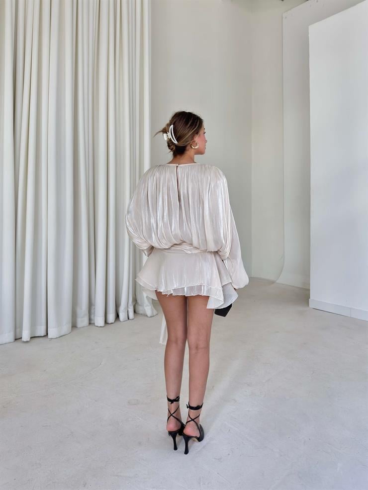 İçi Şortlu Parlak Görünümlü Uzun Kollu Önden Bağlama Detaylı Mini Britt Vizon Kadın Elbise 26K027