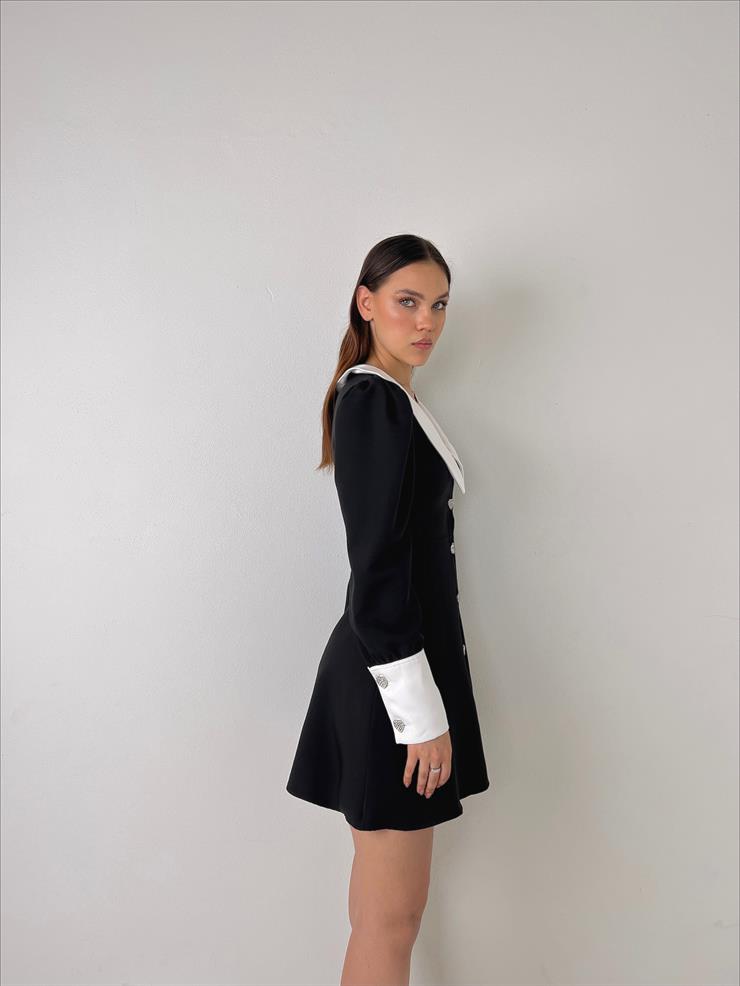 V Yaka Kalp Düğme Kapamalı Eteği Volanlı Buddie Kadın Siyah Mini Elbise 23Y000067