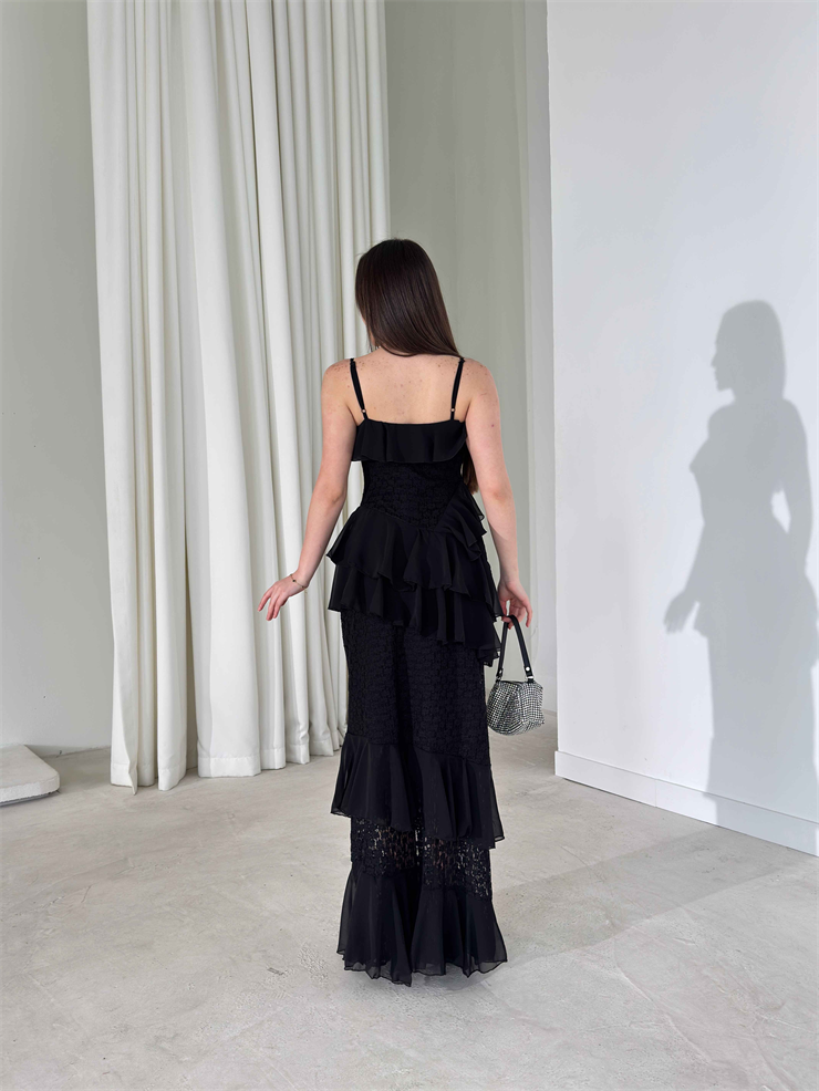 Dantel Ve Fırfır Detaylı İnce Askılı Belden Oturtmalı Maxi Siyah Cadence Kadın Elbise 26Y165