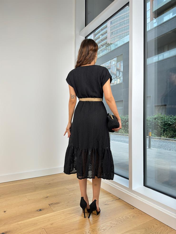 Kısa Kol V Yaka Beli Kemerli Capita Kadın Siyah Midi Elbise 24Y782