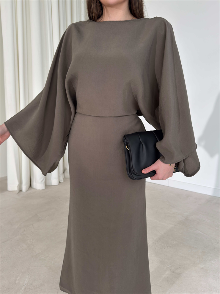 Geniş Kol Kendinden Kuşaklı Maxi Haki Carolyn Kadın Elbise 26Y183