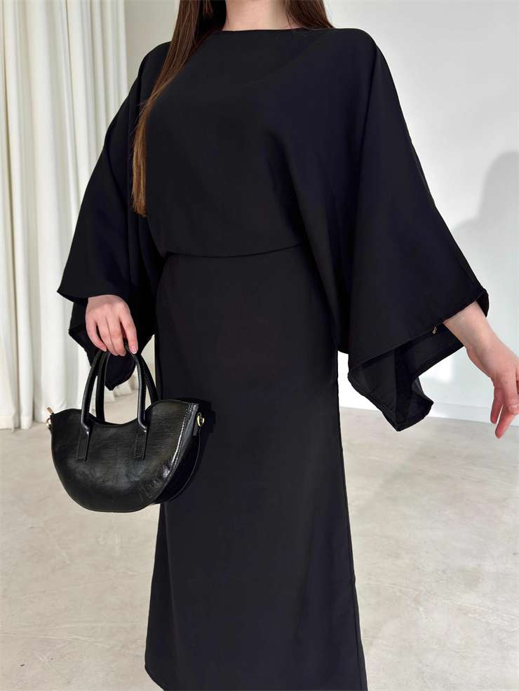 Geniş Kol Kendinden Kuşaklı Maxi Siyah Carolyn Kadın Elbise 26Y183