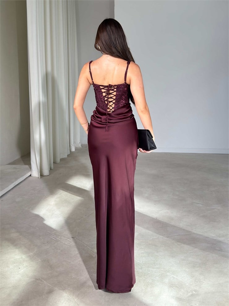 Dantelli Korse Görünüm Sırtı İpli Yırtmaçlı Maxi Boy Bordo Celina Kadın Elbise 26Y603