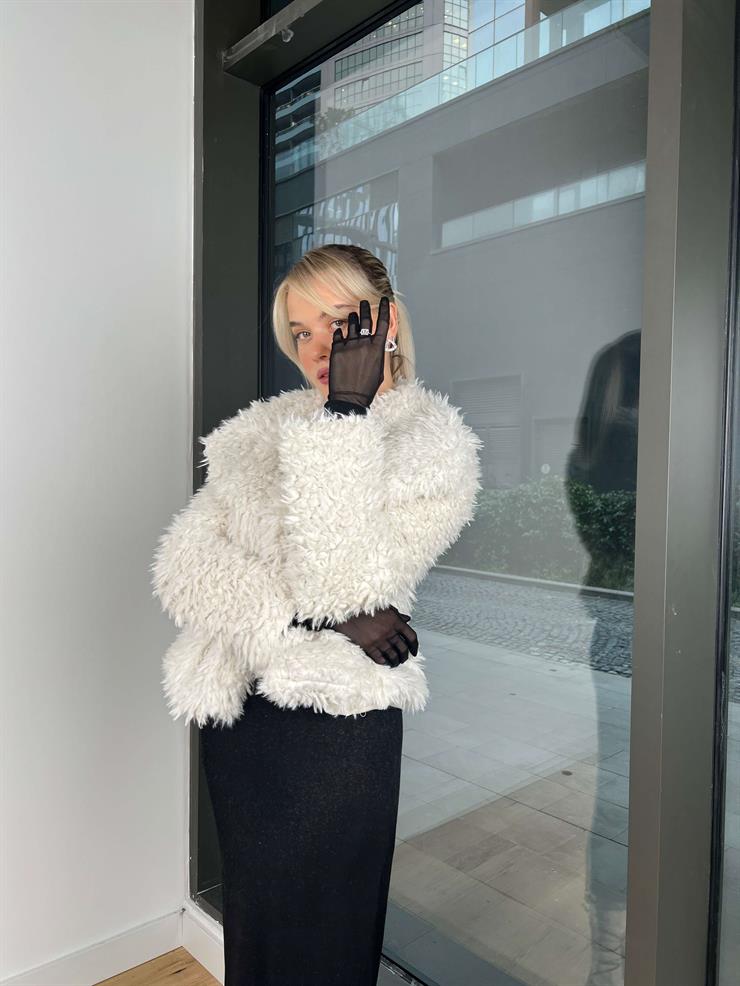 Cesar Tüylü Kadın Ekru Mont 24k323