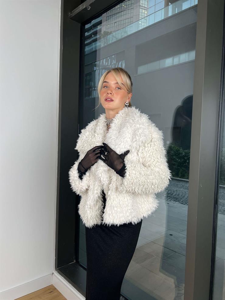 Cesar Tüylü Kadın Ekru Mont 24k323