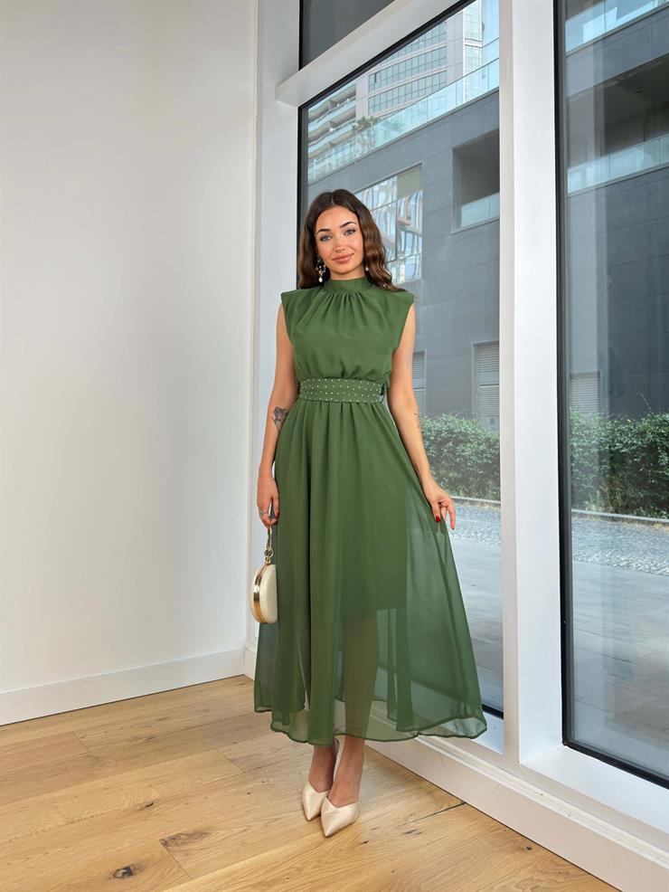 Kolsuz Omuz Vatkalı Bel Kısmı Boncuk Detaylı Ve Bağlamalı Chaib Kadın Haki Elbise 24Y733