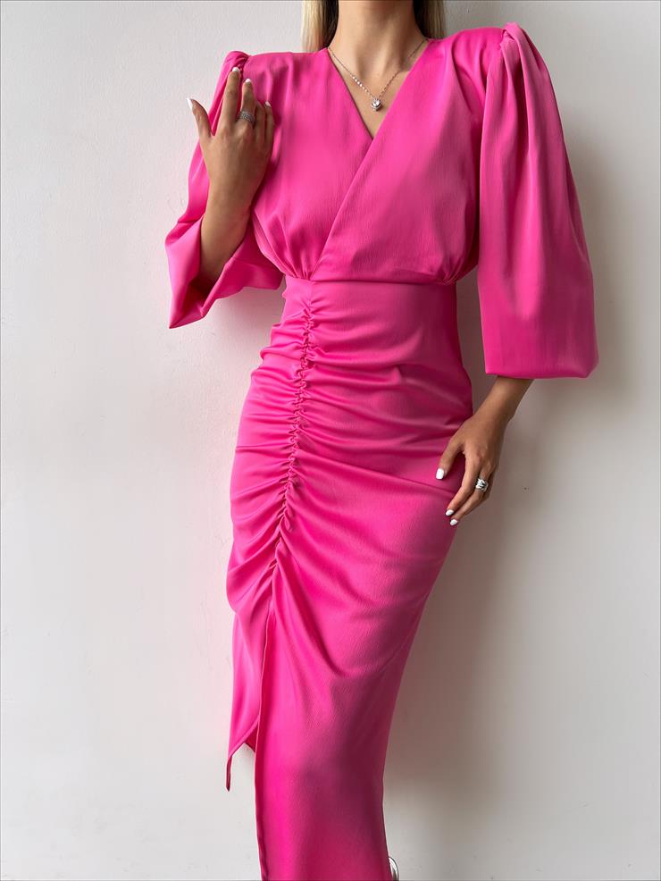Saten Midi Önden Büzgülü Ve Yırtmaçlı Christina Kadın Pembe Elbise 22K000547