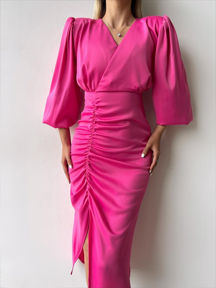 Saten Midi Önden Büzgülü Ve Yırtmaçlı Christina Kadın Pembe Elbise 22K000547