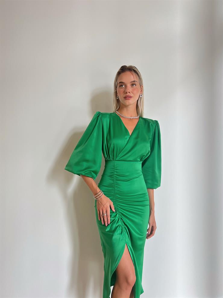 Saten Midi Önden Büzgülü Ve Yırtmaçlı Christina Kadın Yeşil Elbise 22K000547