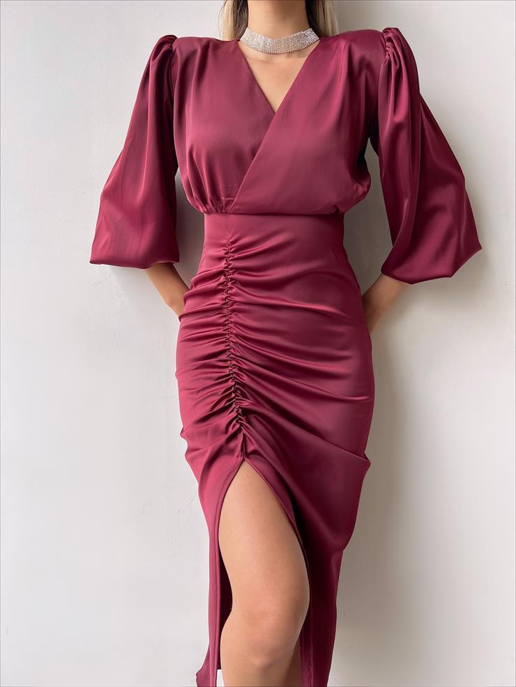 Saten Midi Önden Büzgülü Ve Yırtmaçlı Christina Kadın Bordo Elbise 22K000547