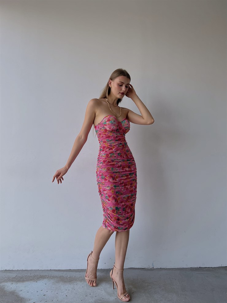 Çiçek Desenli Kalp Yaka Drapeli Straplez Hobart Kadın Pembe Midi Elbise 23K000027