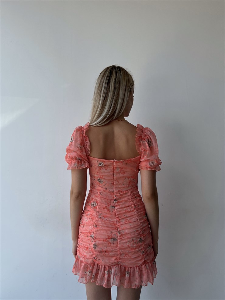 Çiçekli Ayarlanabilir Lastikli Yaka Volanlı Vitalis Kadın Somon Elbise 22Y000453