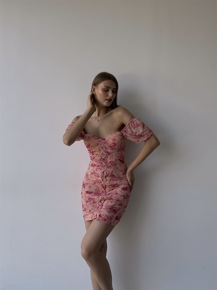 Çiçekli Kayık Yaka Önden Çapraz Şerit Detay Drapeli Italus Kadın Pudra Elbise 22Y000401