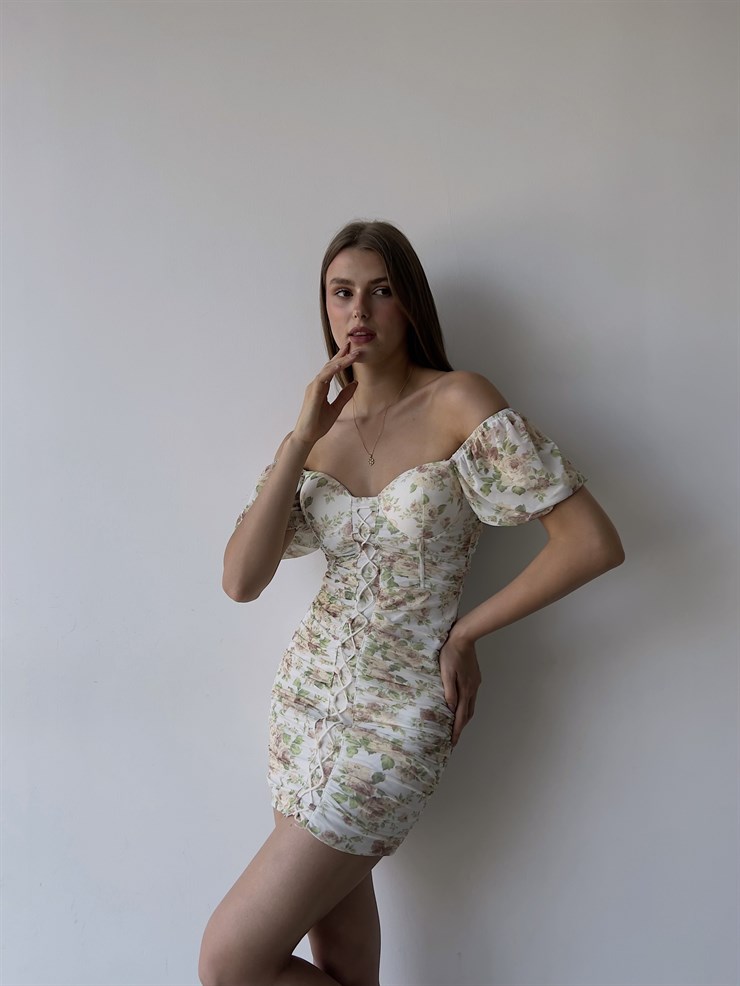 Çiçekli Kayık Yaka Önden Çapraz Şerit Detay Drapeli Italus Kadın Beyaz Elbise 22Y000401