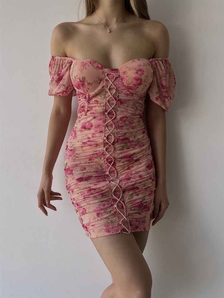 Çiçekli Kayık Yaka Önden Çapraz Şerit Detay Drapeli Italus Kadın Pudra Elbise 22Y000401