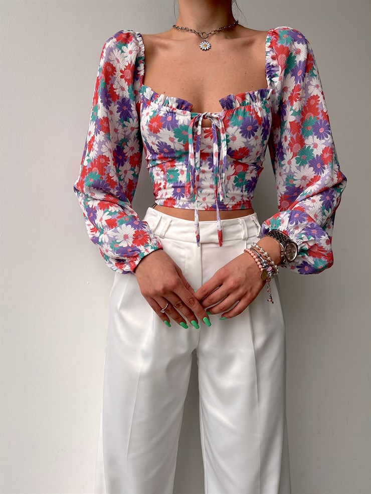 Çiçekli Yakası Bağcıklı Ve Volanlı Dulce Kadın Lila Crop Bluz 22K000532