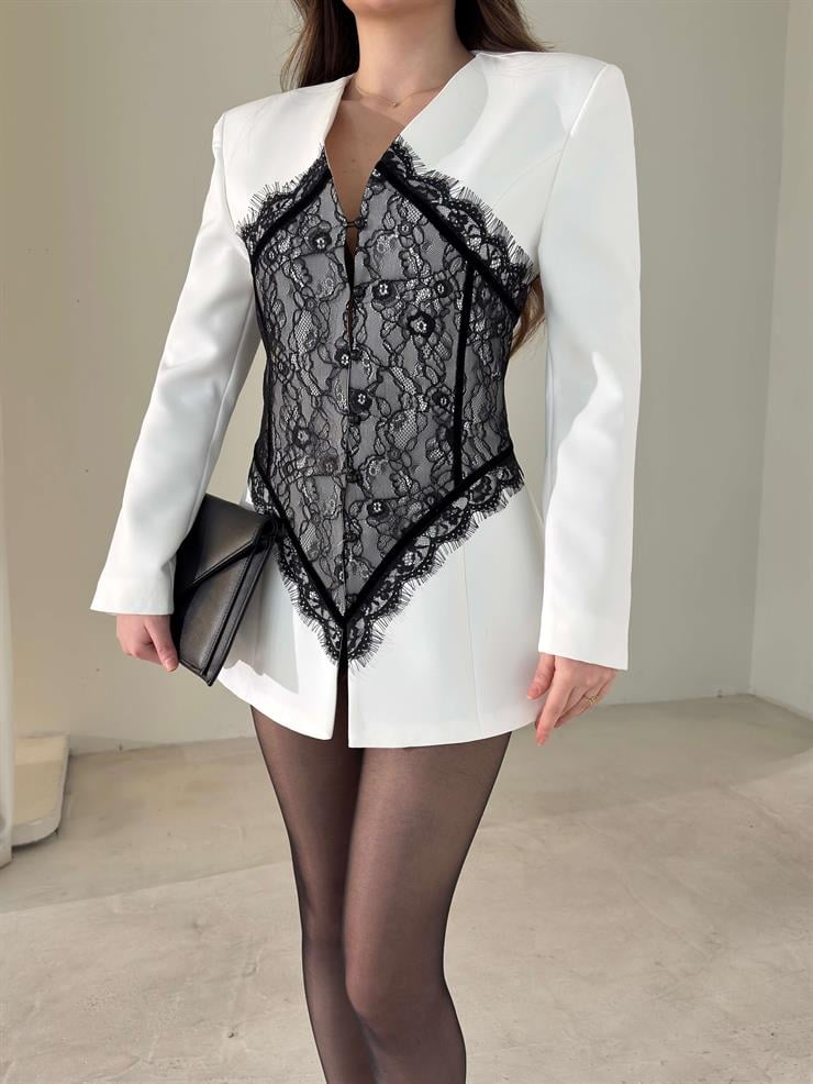 Dantel Detaylı Vatkalı Cilron Ekru Kadın Ceket 26Y010