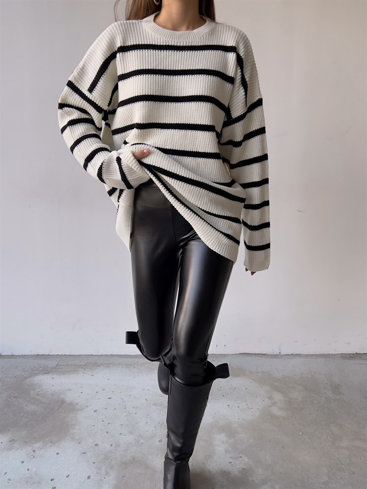 Çizgili Bisiklet Yaka Geniş Uzun Kol Kadın Ekru Kazak 23K000194