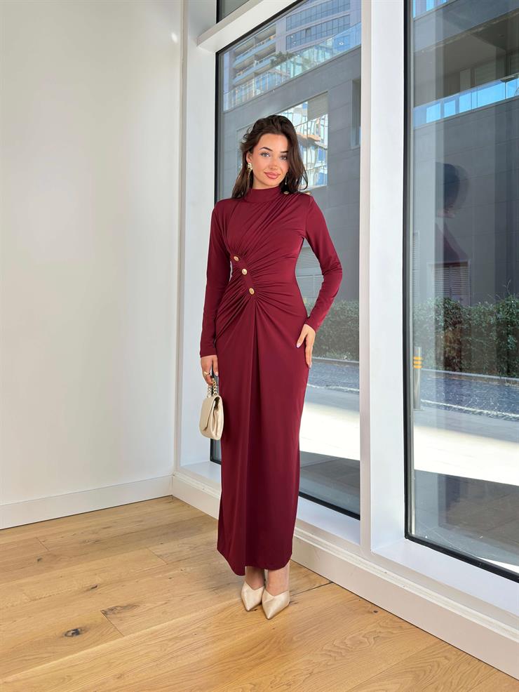 Yarım Balıkçı Yaka Drapeli Düğme Detaylı Claus Bordo Kadın Uzun Elbise 25K104