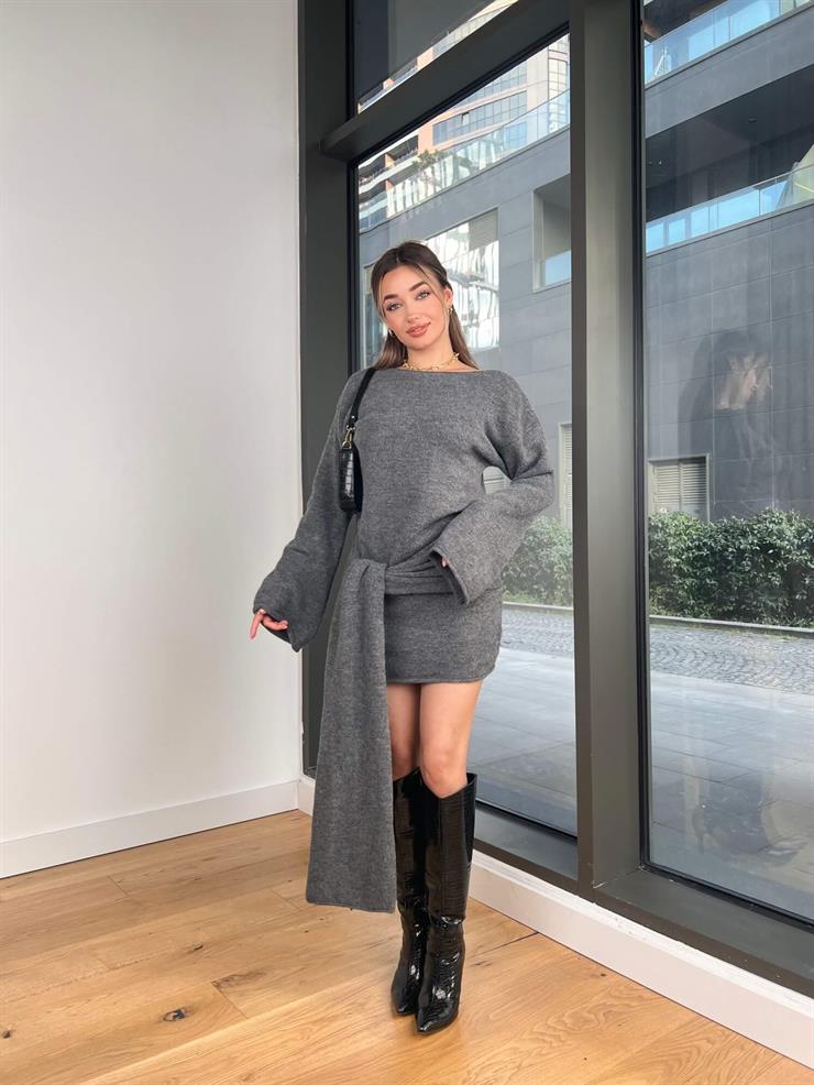 Kayık Yaka Uzun Kol Önden Bağlama Detaylı Corbus Antrasit Kadın Triko Mini Elbise 25K491