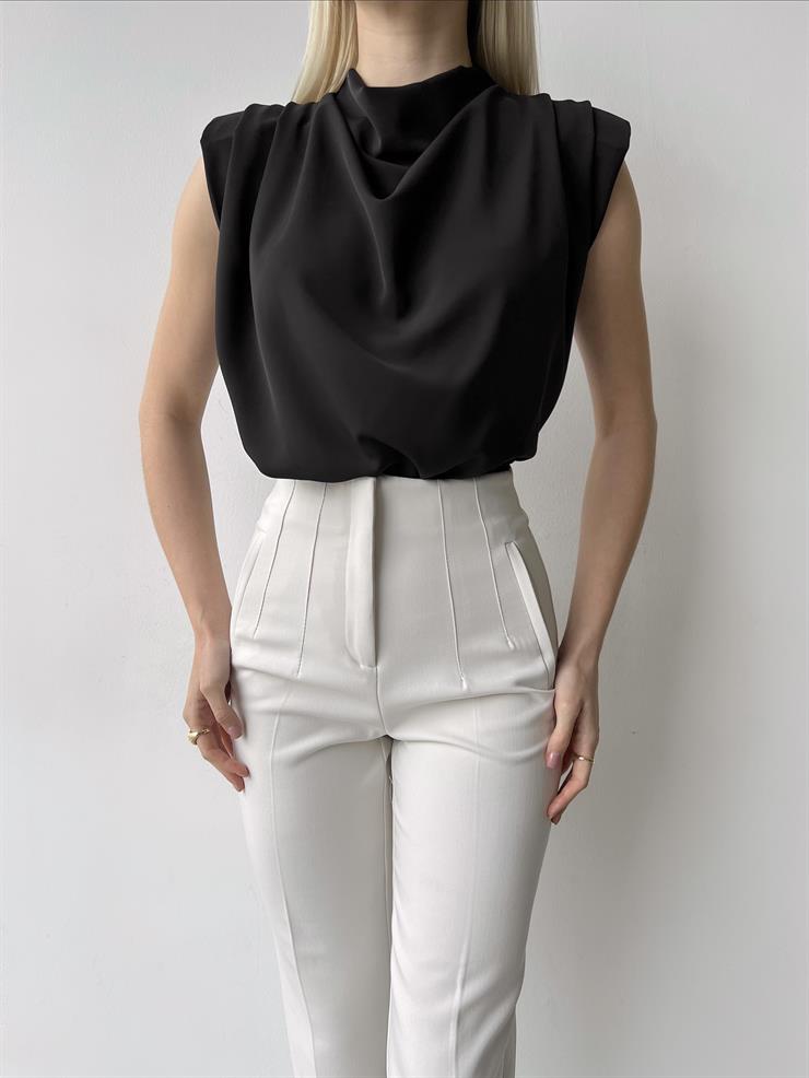 Yarım Balıkçı Yaka Sıfır Kol Crane Kadın Siyah Omuz Vatkalı Bluz 23Y000223