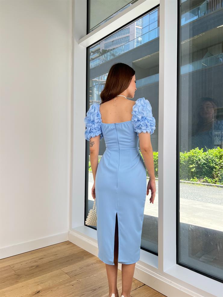 Kare Yaka Balon Kol İnci Detaylı Dael Kadın Mavi Midi Elbise 24Y512