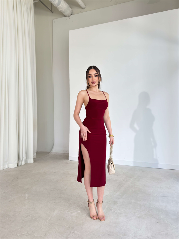 Sırtı İp Bağlamalı Arkası Drapeli Yırtmaçlı Dafi Bordo Kadın Elbise 26Y100