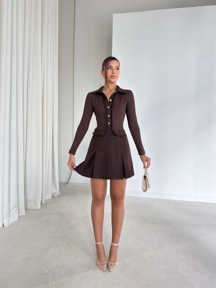 Yarım Pileli Önü Düğmeli Cep Görünümlü Dalre Kahve Kadın Elbise 26K292