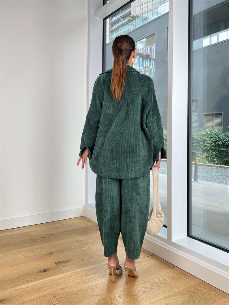 Çıtçıt Kapamalı Cepli Gömlek Beli Bağcıklı Şalvar Pantolon Dante Kadın Zümrüt Kadife Takım 24k000045