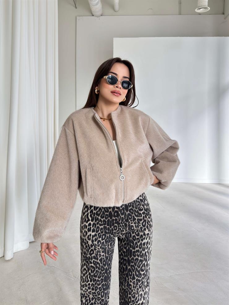 Önü Fermuarlı Gizli Cepli Bomber Darian Taş Kadın Crop Ceket 26K219