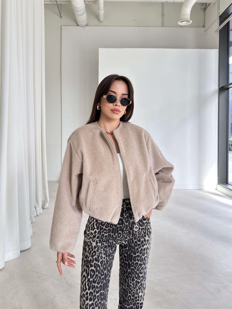 Önü Fermuarlı Gizli Cepli Bomber Darian Taş Kadın Crop Ceket 26K219