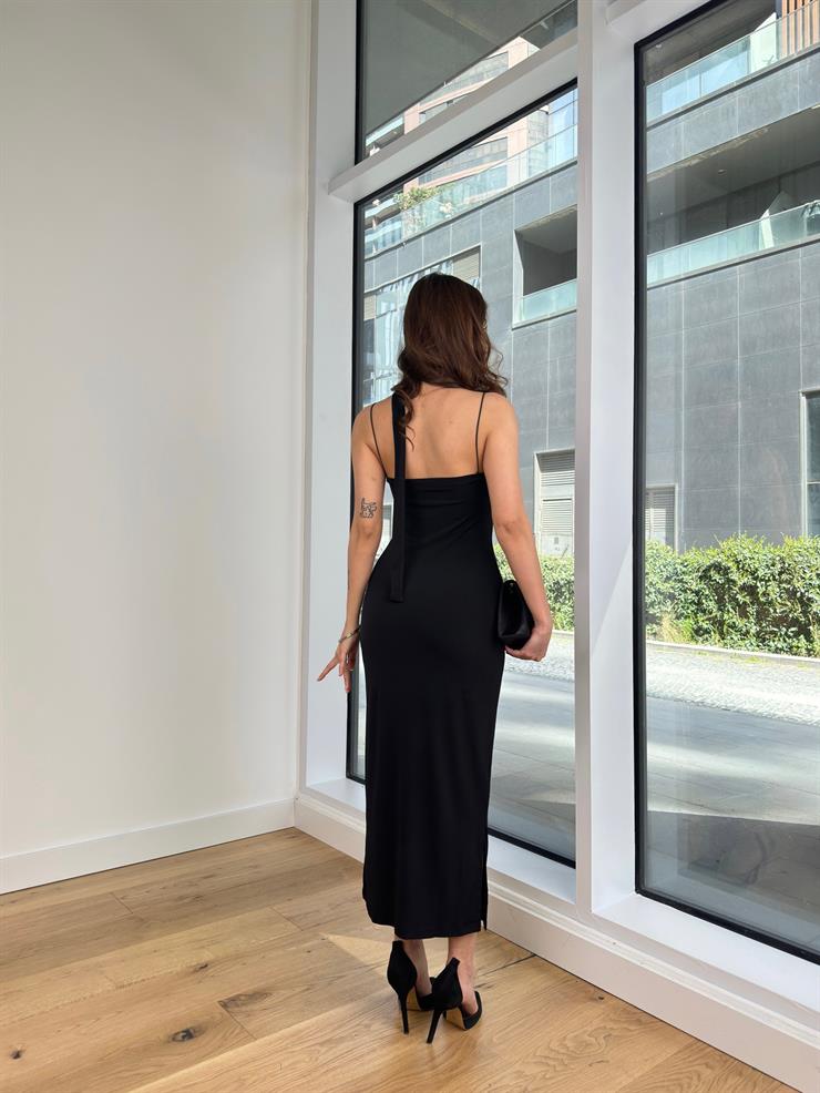 İnce Askılı Boyundan Aksesuar Detaylı Deana Kadın Siyah Elbise 24Y366