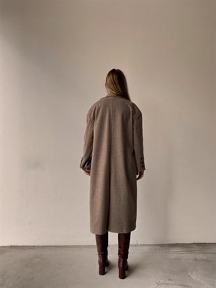 Uzun Boyfriend Önde Büyük Cep Kapaklı  Deborah Kadın Kahverengi Kaban 22K000312