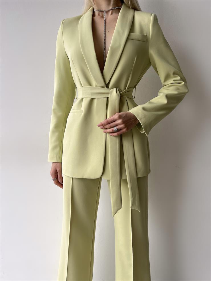 Kruvaze Yaka Belden Kuşaklı Ceket Yüksek Bel Bol Paça Pantolon Defınır Kadın Fıstık Yeşili Takım 23Y000252