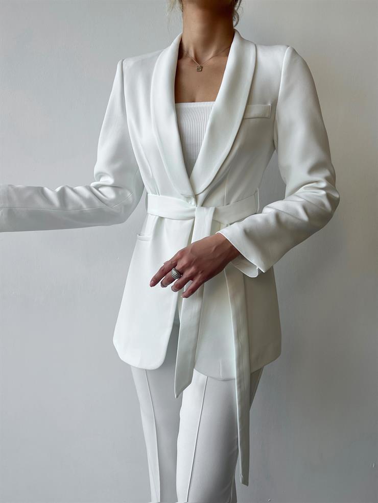 Kruvaze Yaka Belden Kuşaklı Ceket Yüksek Bel Bol Paça Pantolon Defınır Kadın Ekru Takım 23Y000252